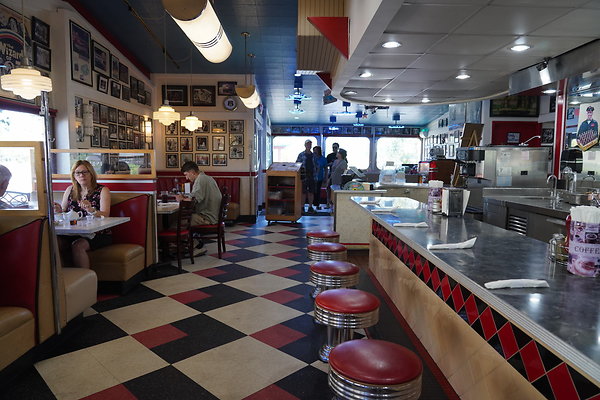galaxy-diner-051