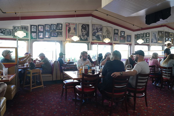 galaxy-diner-071