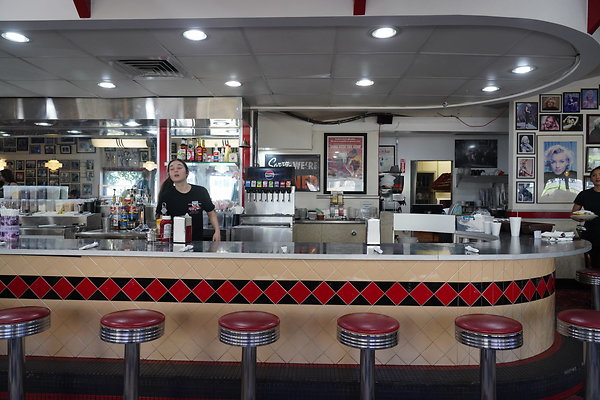 galaxy-diner-046