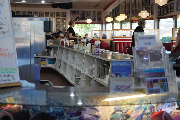 galaxy-diner-034
