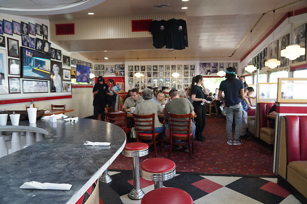 galaxy-diner-050