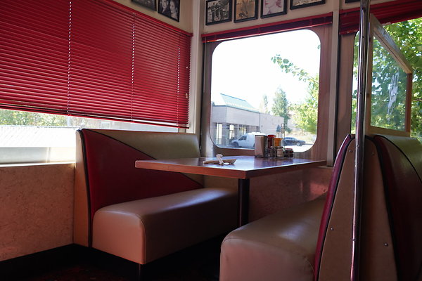 galaxy-diner-013