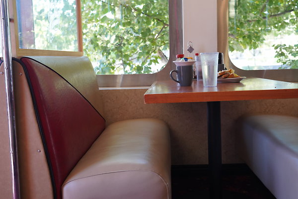 galaxy-diner-010