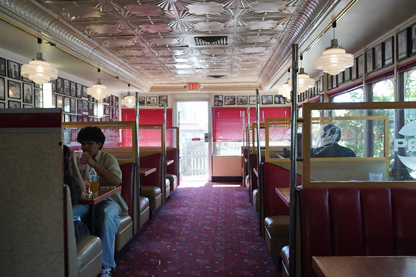 galaxy-diner-016