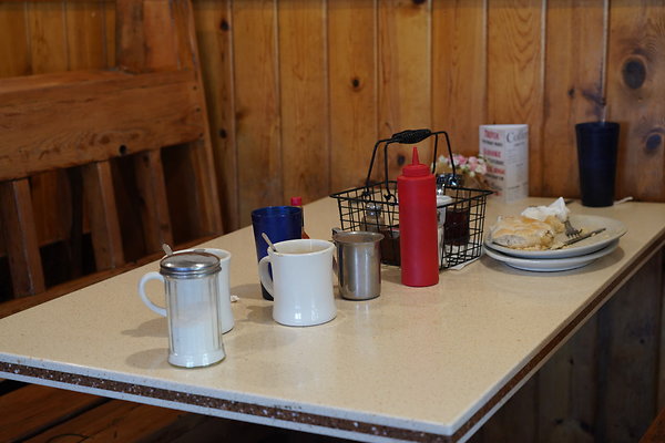 marys-cafe-031