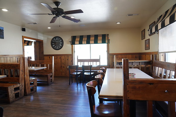 marys-cafe-030