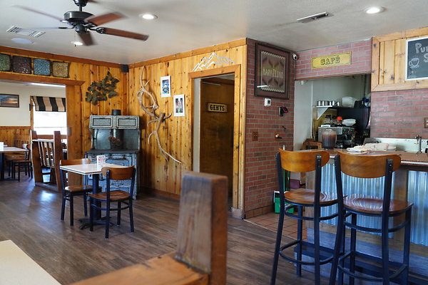 marys-cafe-010