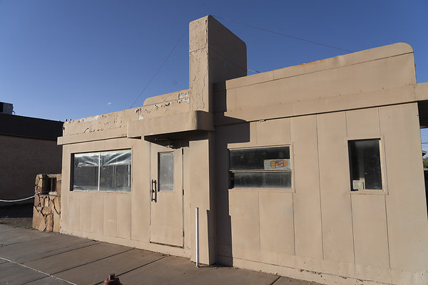 Winslow-Valentine-Diner-CLOSED